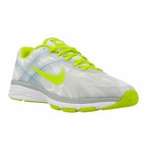 Nike Trining Flywire Dual fusion shoes size 6.5